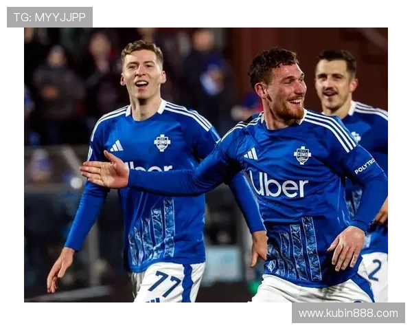 紫百合三杰闪耀科莫评选最佳球员