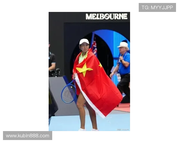 致敬偶像！张帅晋级中网八强后，做出姆巴佩同款庆祝动作